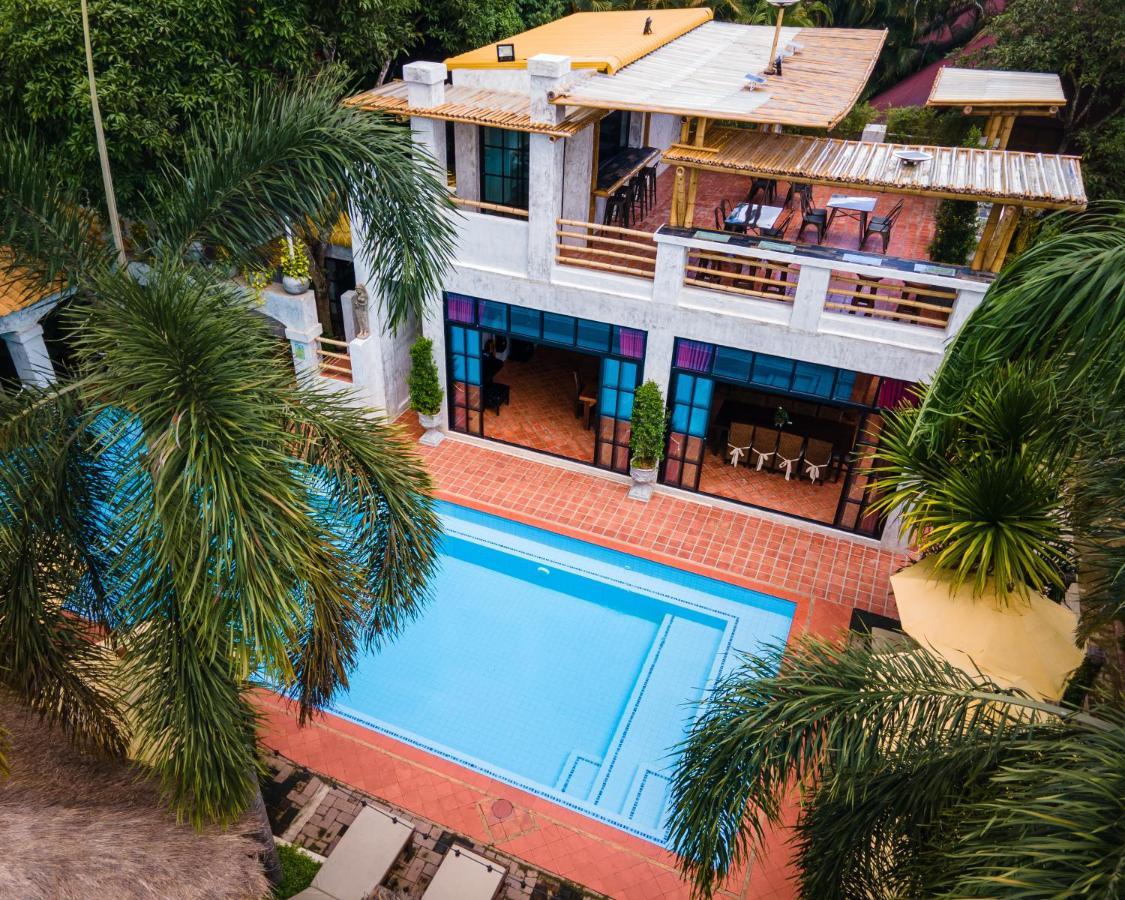Baanpong Lodge San Kamphaeng Eksteriør bilde