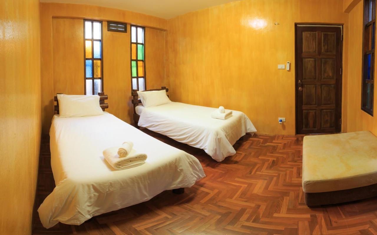 Baanpong Lodge San Kamphaeng Eksteriør bilde